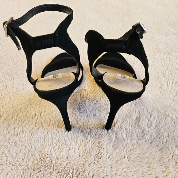 Steve Madden Black Elegant Heels - Picture 4 of 10